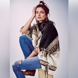 Free People Poncho Womens XS Small Labryinth Boho Sweater Tribal Western Fringe